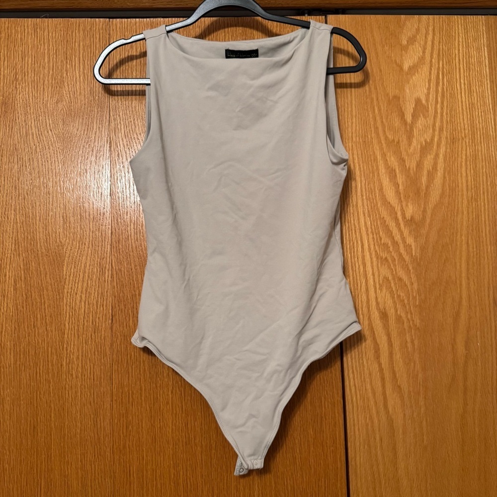 NWOT House of Harlow Beige Sleeveless Bodysuit